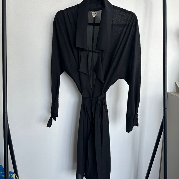 Sheer wrap drees - Picture 1 of 6